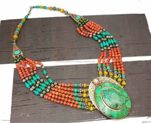 波西米亚风格的服装绿松石宝石吉普赛氧化西藏尼泊尔波西米亚长款项链