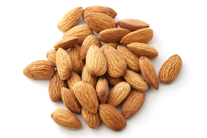 Noix d'amande de qualité supérieure de haute qualité Noix séchées basses avec coque Excellent prix - Product Image 2