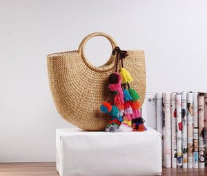 Bolso de Playa con Pompones, Bolso de Vacaciones, Regalo de Boda - Product Image 2