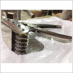 Vente en gros Fabrication de qualité supérieure Meilleure vente Pince à tatouer rotative Instrument de qualité Bovins Moutons Vache Pince pour animaux - Product Image 3