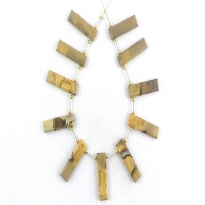 Cuentas de Briolette de piedras preciosas marrones facetadas con forma de rectángulo de jaspe Mookaite Natural de alta calidad para la fabricación de joyas al por mayor - Product Image 1