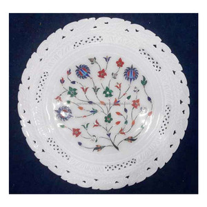 Plaque en marbre blanc incrustée de motifs floraux sculptés à la main, de forme ronde, utilisée pour la décoration de cuisine - Product Image 1