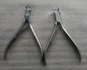 Vente en gros d'outils professionnels d'art d'ongle Pince à cuticules en acier inoxydable Outils de soin des ongles Pinces à ongles - Product Image 4