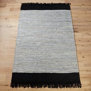 Tapis de porte à tissage plat en cuir de vache naturel fabriqué à la main et élégant - Product Image 2