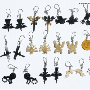 ชนเผ่ากระทิงทำด้วยมือต่างหูห้อยเครื่องประดับแฟชั่นแกะสลักอย่างประณีตมีดีไซน์เส้นเล็กสไตล์เปรู - Product Image 1