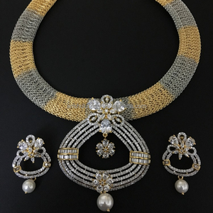 Collar con colgante de circón americano para mujer, accesorio de moda de aleación de cobre para bodas, aniversarios, compromisos, fiestas - Product Image 1