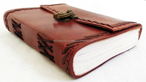 Journal de voyage vintage en cuir de taille B5 fait à la main avec serrure pour écrire des souvenirs personnels pour le bureau ou le cadeau - Product Image 5