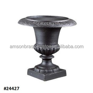 Urne de jardin sur piédestal Jardinière d'urne décorative d'extérieur Pot de jardin formel en métal Jardinière d'urne faite à la main - Product Image 4