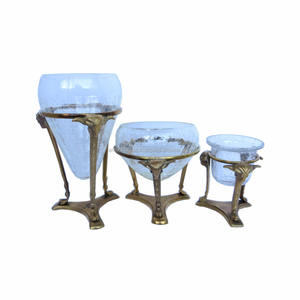 เชิงเทียนไฟอบอุ่นแบบกำหนดเองชุดเชิงเทียนแก้วและเหล็กโค้งสีน้ำตาลสำหรับตกแต่งคริสต์มาส - Product Image 1