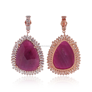 Pendientes colgantes con gemas de Rubí, oro rosa, 14k, Baguette blanco, diamantes - Product Image 2