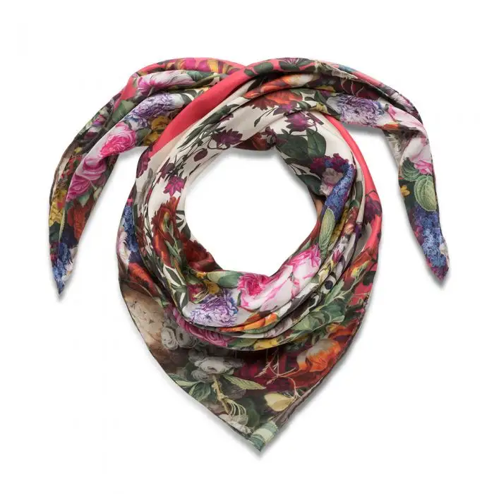 Best selling 2019 silk printed scarf high fashion customized wholesale online