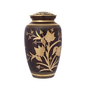 Lujosas urnas de cremación de latón, grabado de flores, tamaño personalizado, alta calidad estándar para servicios funerarios, tradicional real - Product Image 3