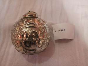 Decoración colgante de Navidad con brillo rojo antiguo para uso en interiores y exteriores - Product Image 3