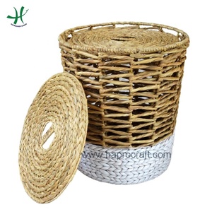 Cesta de Almacenamiento Plegable Ecológica de Jacinto de Agua Tejido con Asas y Color Natural - Product Image 1
