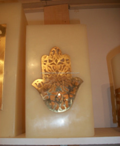 Velas de cera de abeja perfumadas decoradas de latón de lujo para decoración del hogar tipo Pilar - Product Image 1