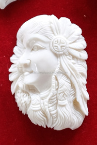 Pendentif spirituel en os de vache sculpté à la main de style bohème pour enfants à bas prix - Product Image 6