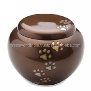 Urna Funeraria Metálica de Estilo Americano Grande para Mascotas, Midnight, de Brassworld India - Product Image 2