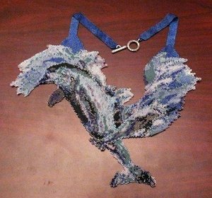   Collar de delfines hecho a mano Happiness Dolphins - Product Image 1