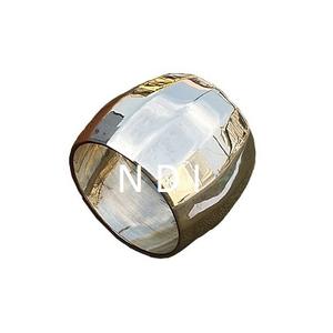 Nouvelle conception faite à la main décoratif rond de serviette nickelé conception personnalisée en laiton métal rond de serviette - Product Image 1