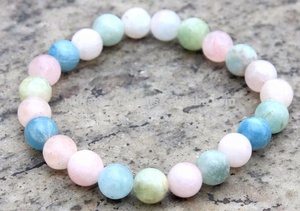 Pulsera elástica hecha a mano con cuentas redondas, cristales curativos de piedras preciosas de morganita naturales personalizables para regalos y fiestas - Product Image 6