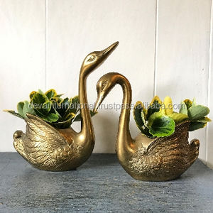 Maceta de Latón Vintage con Forma de Cisne, Maceta Clásica Antigua de Latón, Maceta Galvanizada de Calidad - Product Image 2