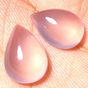 10mm 12mm 14mm Piedra de cuarzo rosa natural Pera Lisa Cabujones calibrados sueltos Proveedor de piedras preciosas Comprar precio de fábrica al por mayor - Product Image 1