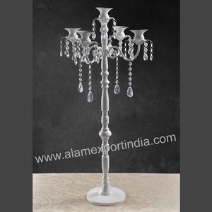 Nouvel arrivage de candélabres à 5 bras en métal et aluminium de grande taille bougeoir à finition personnalisée pour décoration de table de mariage qualité d'exportation - Product Image 2