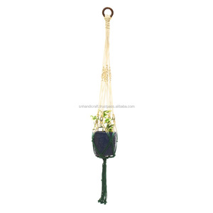 Colgador de plantas de macramé hecho a mano, Felicidad hecha a mano - Product Image 2