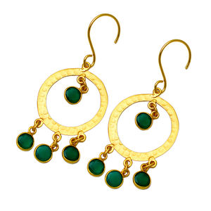 Pendientes colgantes de ajuste de bisel de piedras preciosas redondas de ónix verde, joyería de plata de ley 925, pendiente de moda chapado en oro para mujer. - Product Image 1