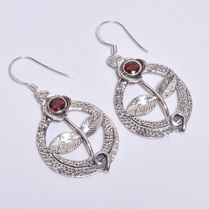 Super dulce granate pendiente de plata esterlina 925 al por mayor de joyería de plata hecha a mano joyería de plata - Product Image 1