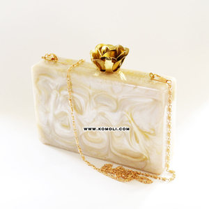 Sac à main en acrylique personnalisé de style vintage en écaille de tortue - Product Image 4