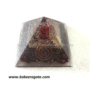 Wholesale Orgone Pyramids : Garnet Orgone Pyramid With <b>Crystal</b> <b>Wands</b> - Product Image 1