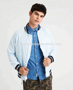 Blouson aviateur universitaire OEM en vrac pas cher personnalisé/Blousons universitaires respirants personnalisés en satin de baseball, soie et polyester - Product Image 4