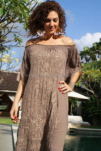 Vestido largo bordado Floral con hombros descubiertos y abertura lateral, ropa bohemia de la India - Product Image 2