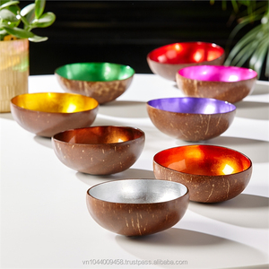 Bol en noix de coco laqué du Vietnam - Product Image 1