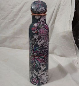 Botella de agua de cobre puro en diseños únicos impresos - Product Image 1