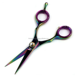 Tijeras de peluquero de belleza de acero inoxidable profesionales hechas a medida con hoja afilada para cortar el cabello - Product Image 1