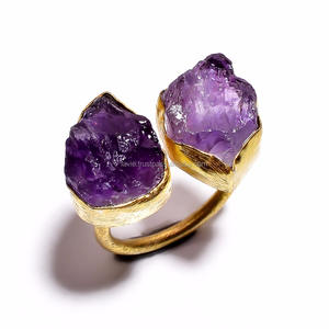 Bagues en laiton plaqué or avec pierres précieuses en améthyste naturelle bijoux spéciaux de mariage bagues de bijoux indiens - Product Image 1