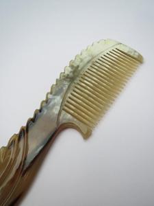 Natural Buffalo Horn <b>Combs</b> Polished with Smooth Teeth for Home Use at Very Cheap Price by Royal Artisans - Product Image 3