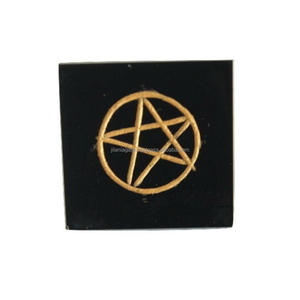 Vente chaude Agate Noire Pyramide Sculpté 5 Éléments Gravé Reiki Jilani Porte Gemme Pierre Naturelle Quartz pour Guérir L'amour - Product Image 2