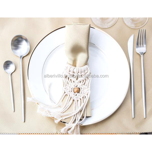 Anneau de serviette de table en crochet en coton macramé de créateur anneaux de rideau en corde de coton faits à la main - Product Image 3