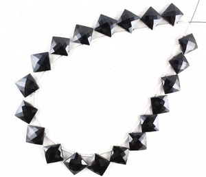 Forme carrée à facettes pierre précieuse spinelle noire naturelle belle fabrication de bijoux brillants perles de Briolette de haute qualité - Product Image 3