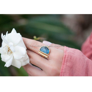 À la mode bohème mariage mode bleu Labradorite pierres précieuses anneaux lunette réglage sans Nickel plaqué or taille réglable alliage - Product Image 1