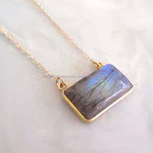 Nouveauté Labradorite Rectangle Forme Gemmes Pendentif Collier Meilleur Looking Argent Plaqué Or Lunette Ensemble Bijoux Pour Festival - Product Image 1