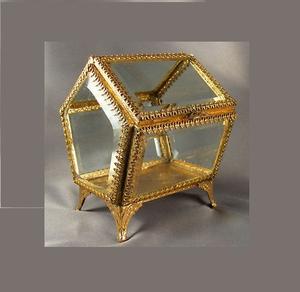 กล่องแก้วทรงหกเหลี่ยมพร้อมกล่องกระจกขอบทองเหลืองสำหรับตกแต่งทำจากทองเหลืองและกระจกสำหรับการจัดเก็บเครื่องประดับ - Product Image 2