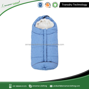 Poussette pour bébé en matériau biologique, couvre-pieds avec moniteur de taux élévé - Product Image 3
