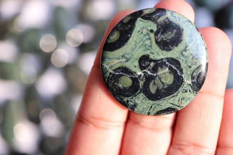 สีเขียว