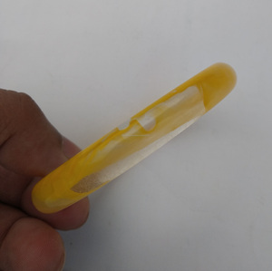 Brazaletes y pulseras de resina, brazaletes y puños de moda de resina personalizados para mujer y niña, forma redonda y al mejor precio - Product Image 4