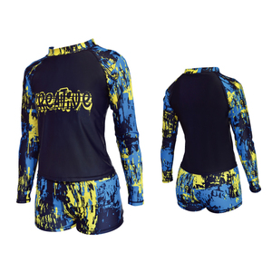 Traje de baño sexy de dos piezas con diseño personalizado de alta calidad. - Product Image 1