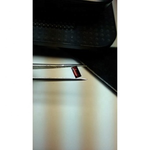 อัญมณีทรงหลวมตัดโกเมนสีแดงธรรมชาติทรงเหลี่ยมขนาด3X6mm - Product Image 3